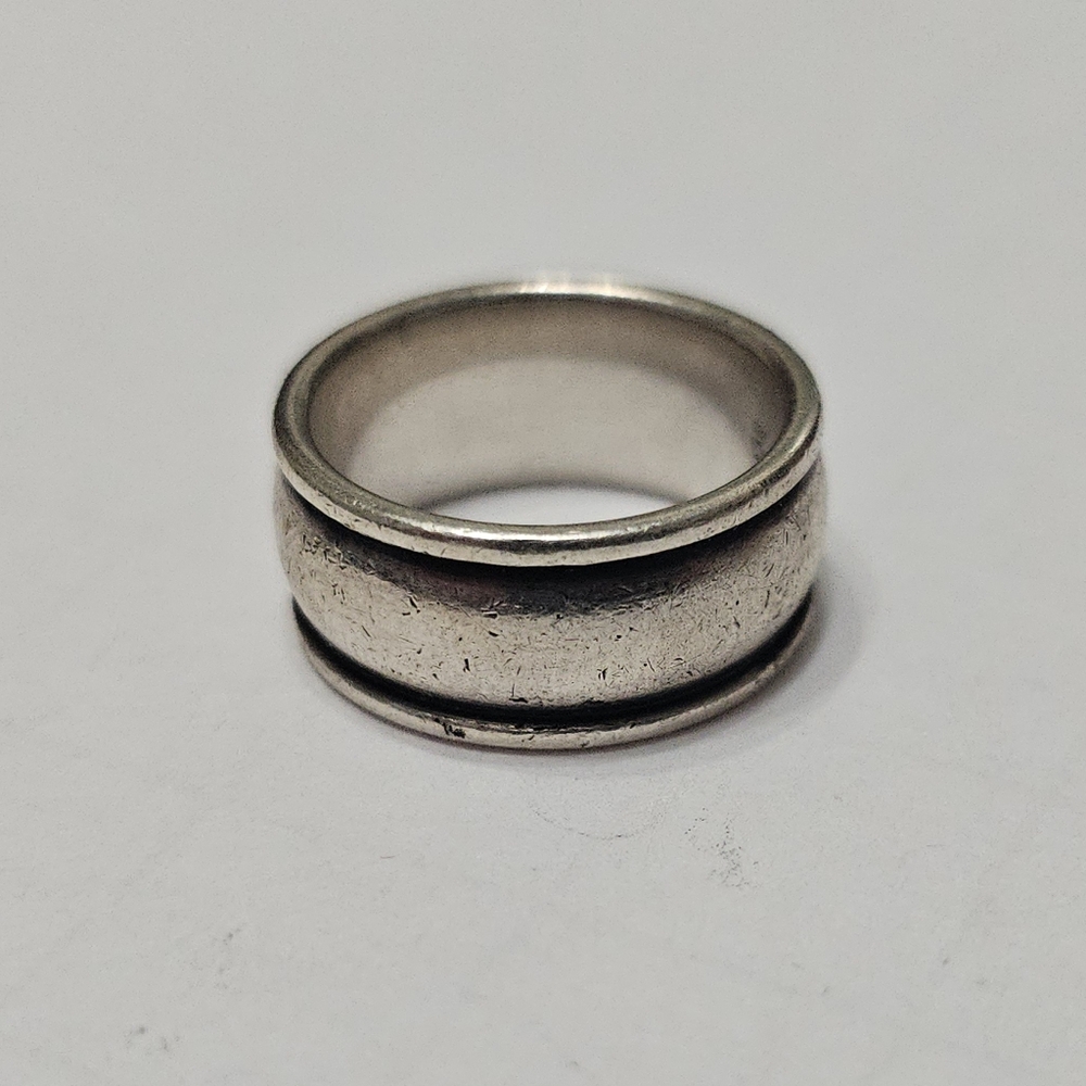 James Avery Plain Cigar Band sz5.75